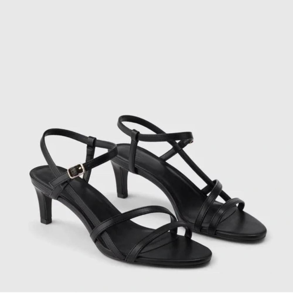 GAP Women's Elegant Black Heels